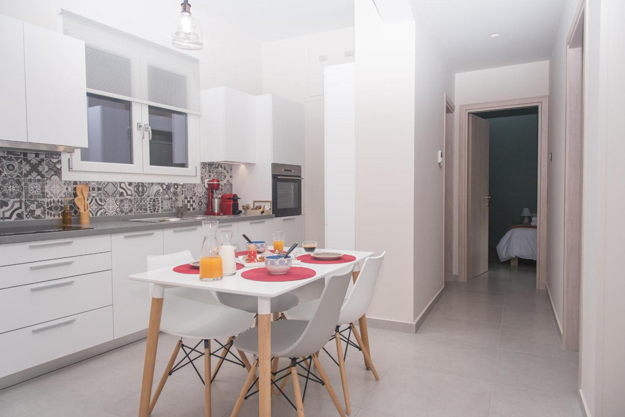 Comfy & Modern Apartment In The Heart Of Heraklion Zewnętrze zdjęcie